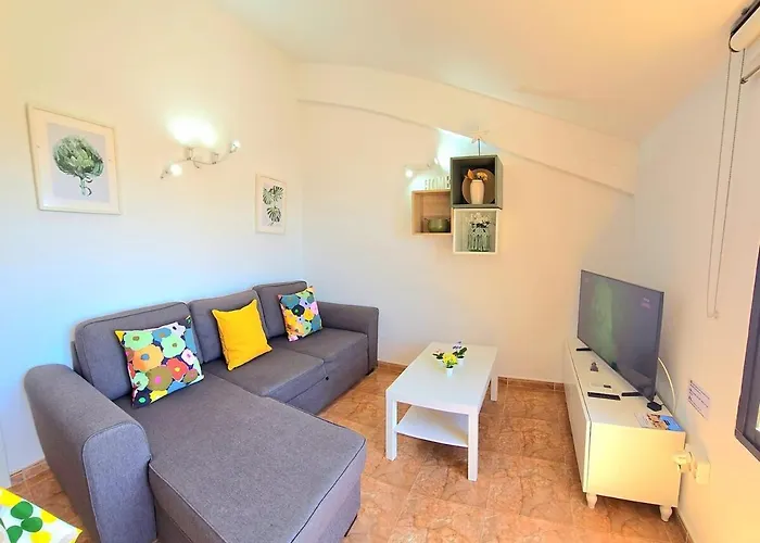 Lidia 2 Front Line Beach, One Bed * Torremolinos