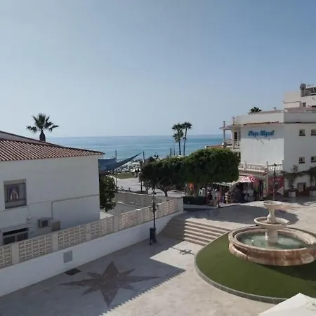 Lidia 2 Front Line Beach, One Bed Lägenhet Torremolinos