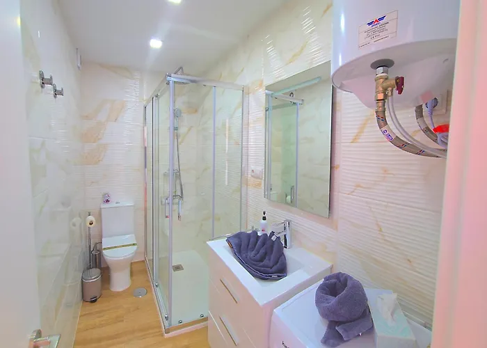 Lidia 2 Front Line Beach, One Bed Torremolinos